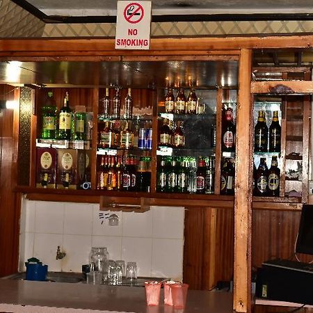 Ibis Hotel نيري المظهر الخارجي الصورة