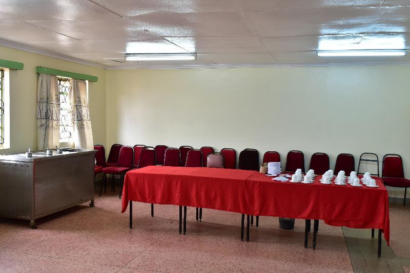 Ibis Hotel نيري المظهر الخارجي الصورة