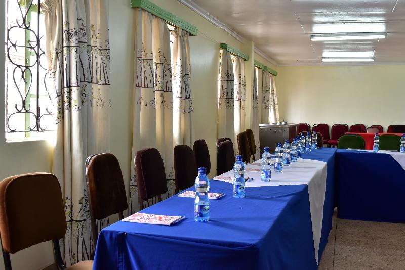 Ibis Hotel نيري المظهر الخارجي الصورة